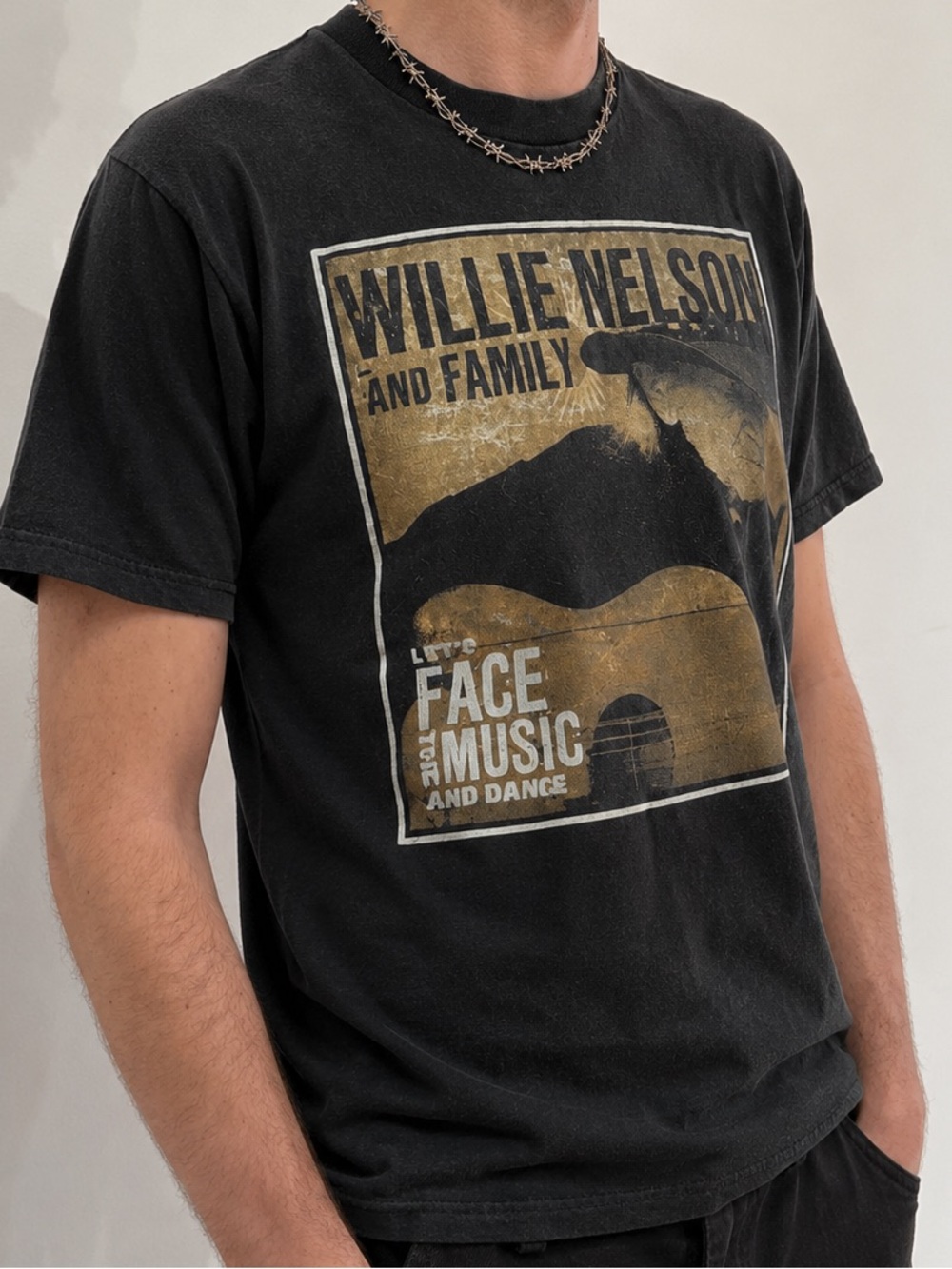 Willie Nelson On the Road Again Graphic Band T-Shirt Black Medium